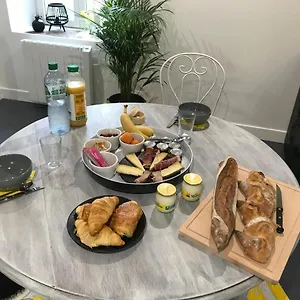 Les Hirondelles Du Marais Couette-café Riom
