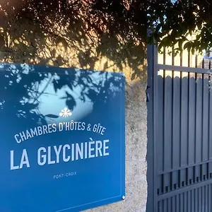 La Glycinière Couette-café